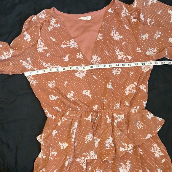 Entro size L dusty pink ruffly dress - Picture 11 of 11